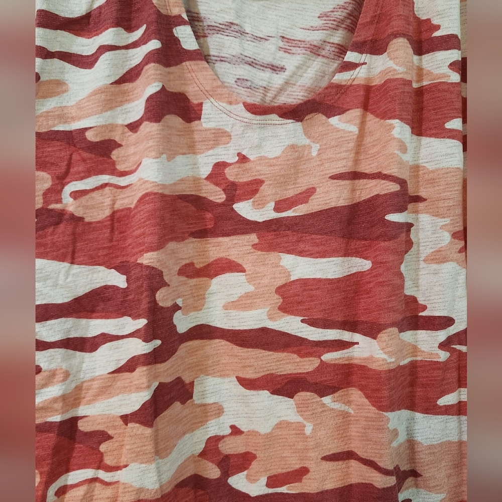 Women's Talbots Pink Camo Shirt, Size L - Picture 3 of 9